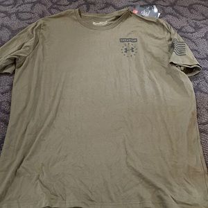 BRAND NEW Under Armour Mens T-Shirt